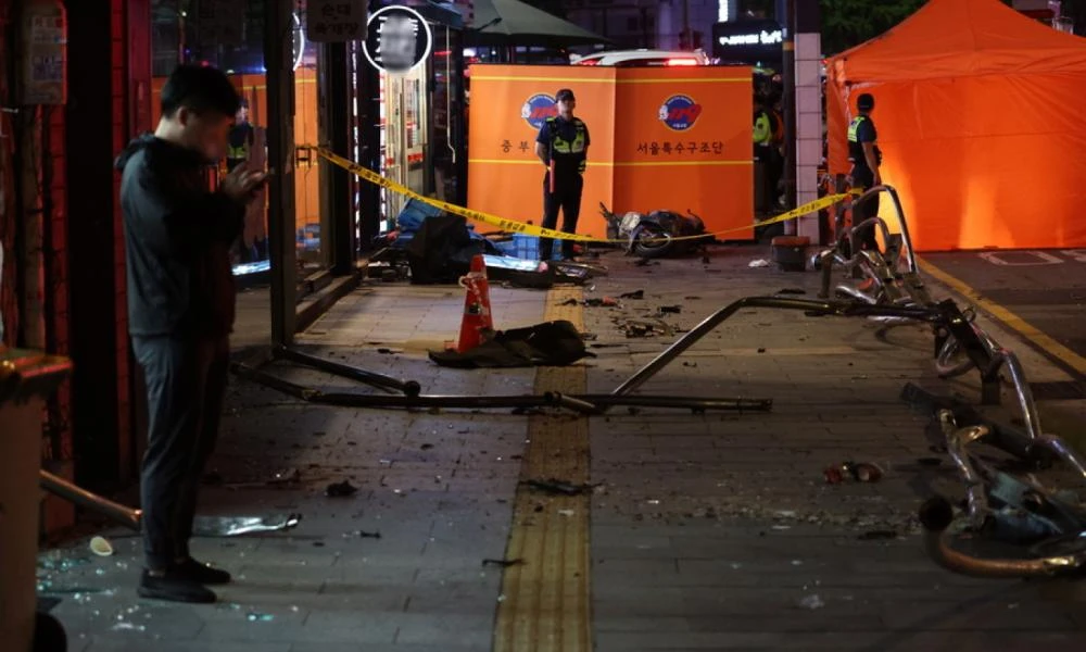 Τραγωδία στην Ν. Κορέα: 9 νεκροί μετά από παράσυρση από ΙΧ - Έρευνες για τα αίτια